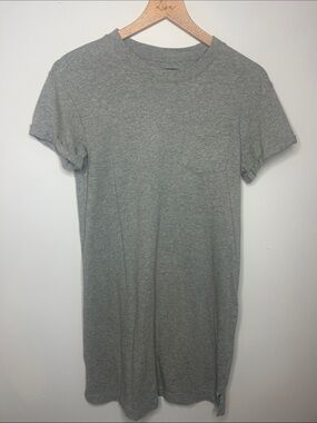 Time and Tru Heather Gray Short Sleeve Pocket Tee Dress